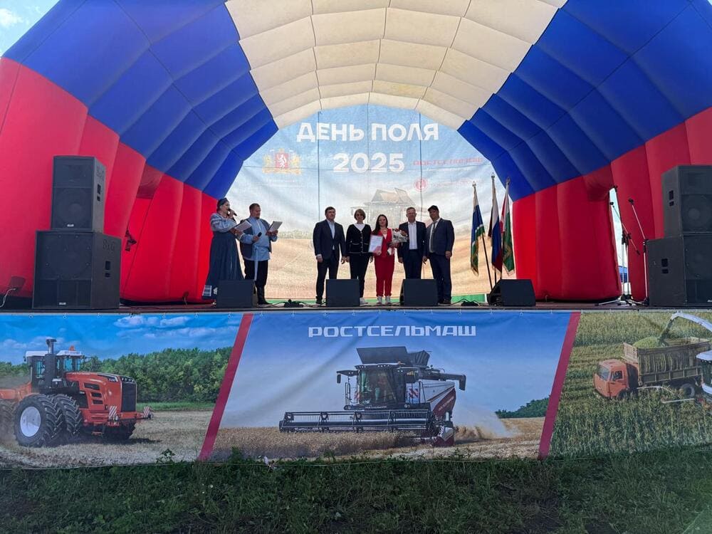 500-й комбайн Ростсельмаш в Свердловской области